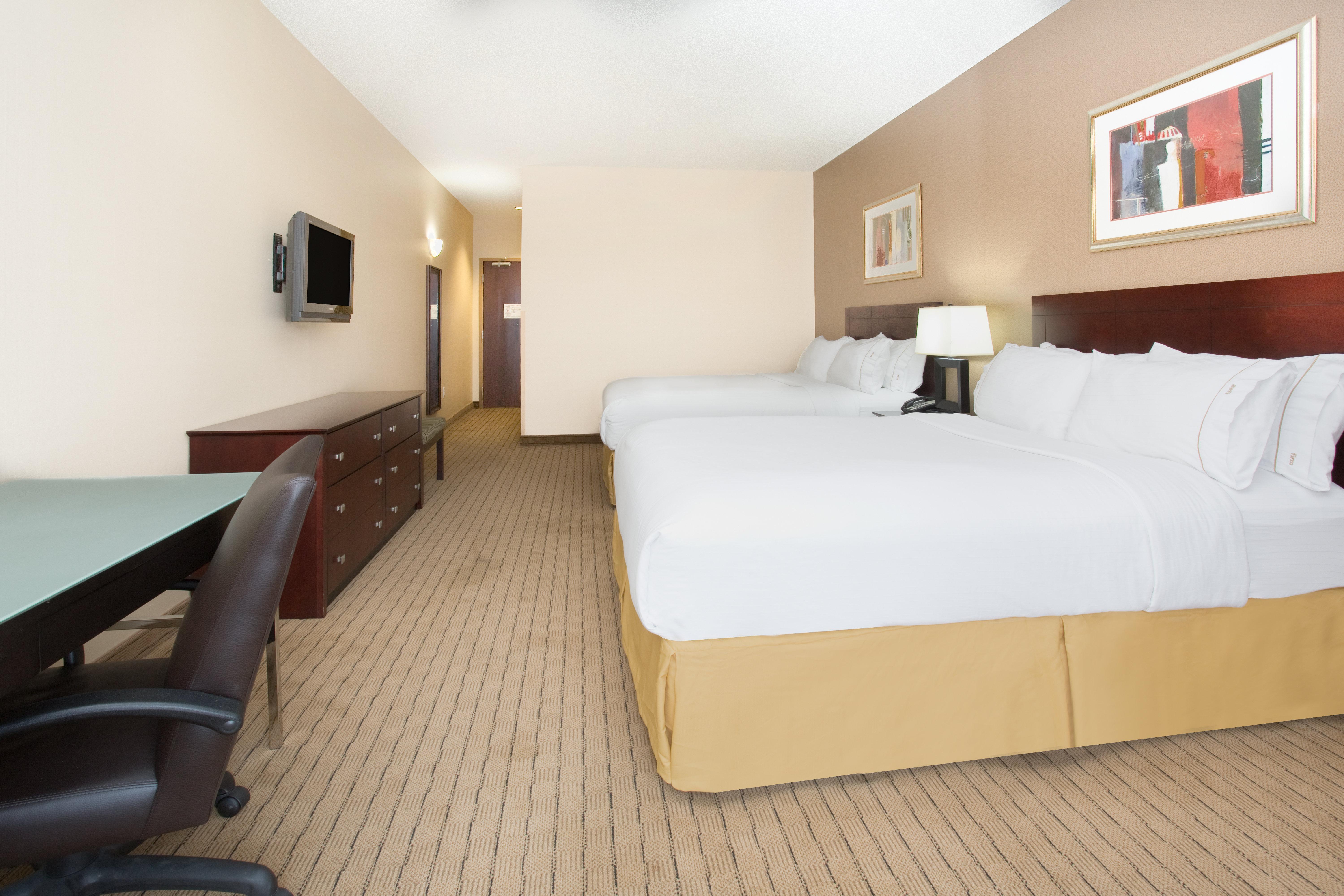 Holiday Inn Express Hotel & Suites Minot South By Ihg Exterior photo